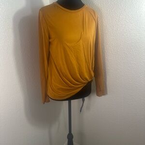 Tresics Women’s Golden Mustard Long Sleeve Top Size M Casual Soft Knit Shirt